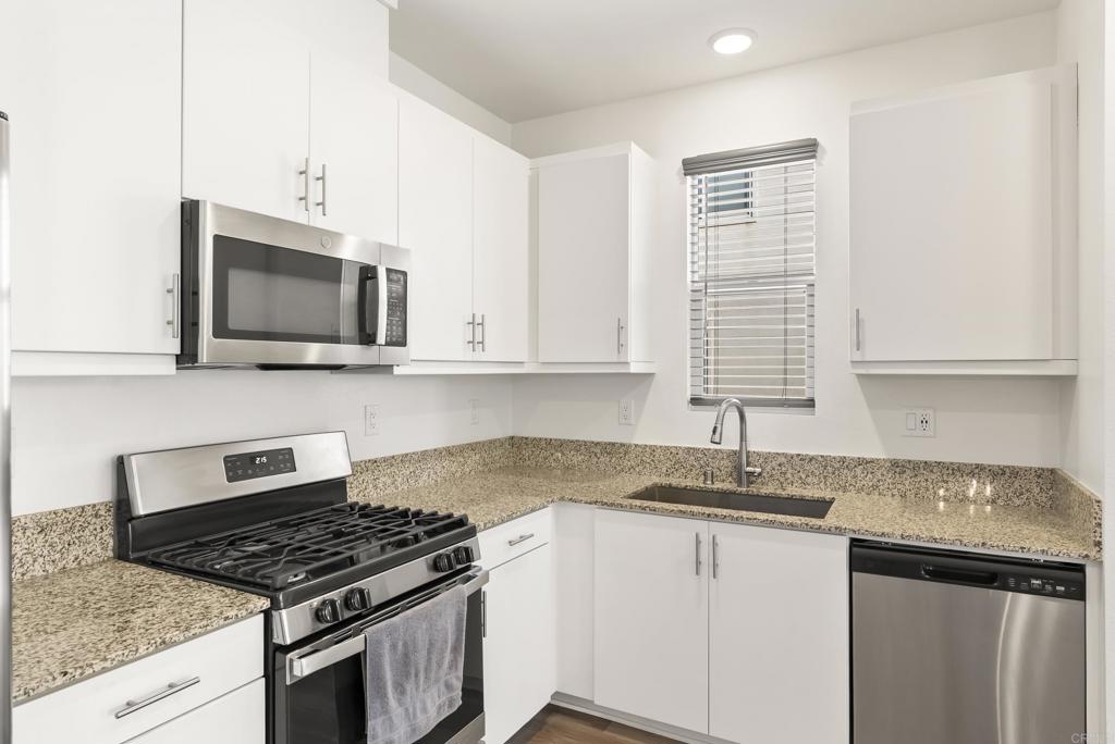 5480 Seacliff Place, Unit 44 Otay Mesa, CA 92154 - Photo 12 of 36