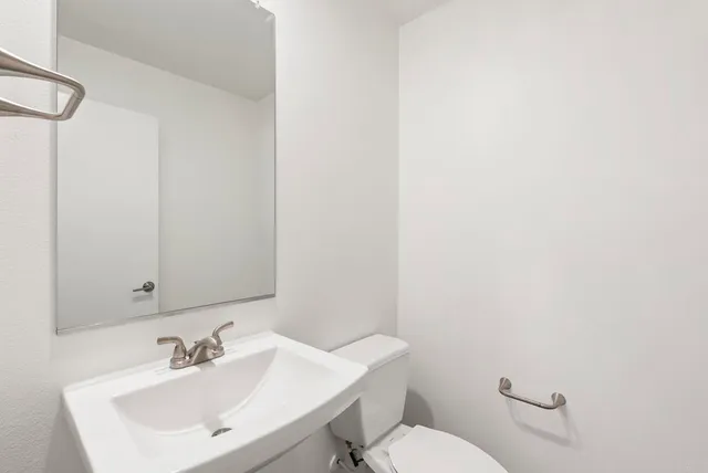 $2,995 | 5480 Seacliff Place, Unit 44, Otay Mesa, CA 92154