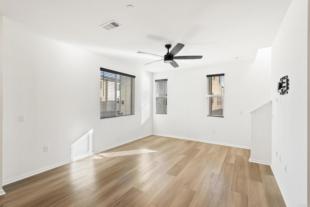 5480 Seacliff Place, Unit 44 Otay Mesa, CA 92154 - Photo 2 of 36