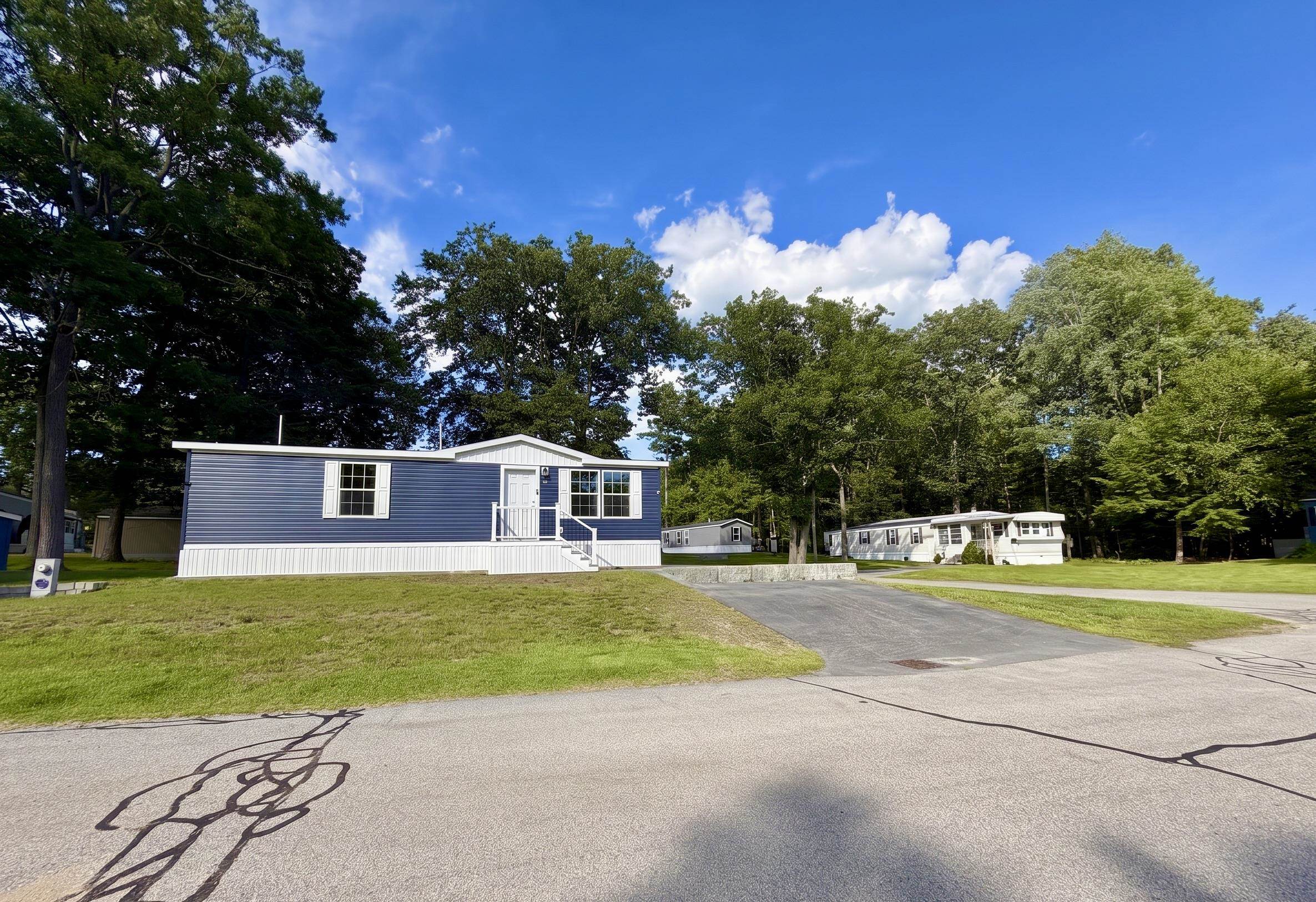 23 South Elderberry Lane Rochester, NH 03867 - Photo 3 of 48