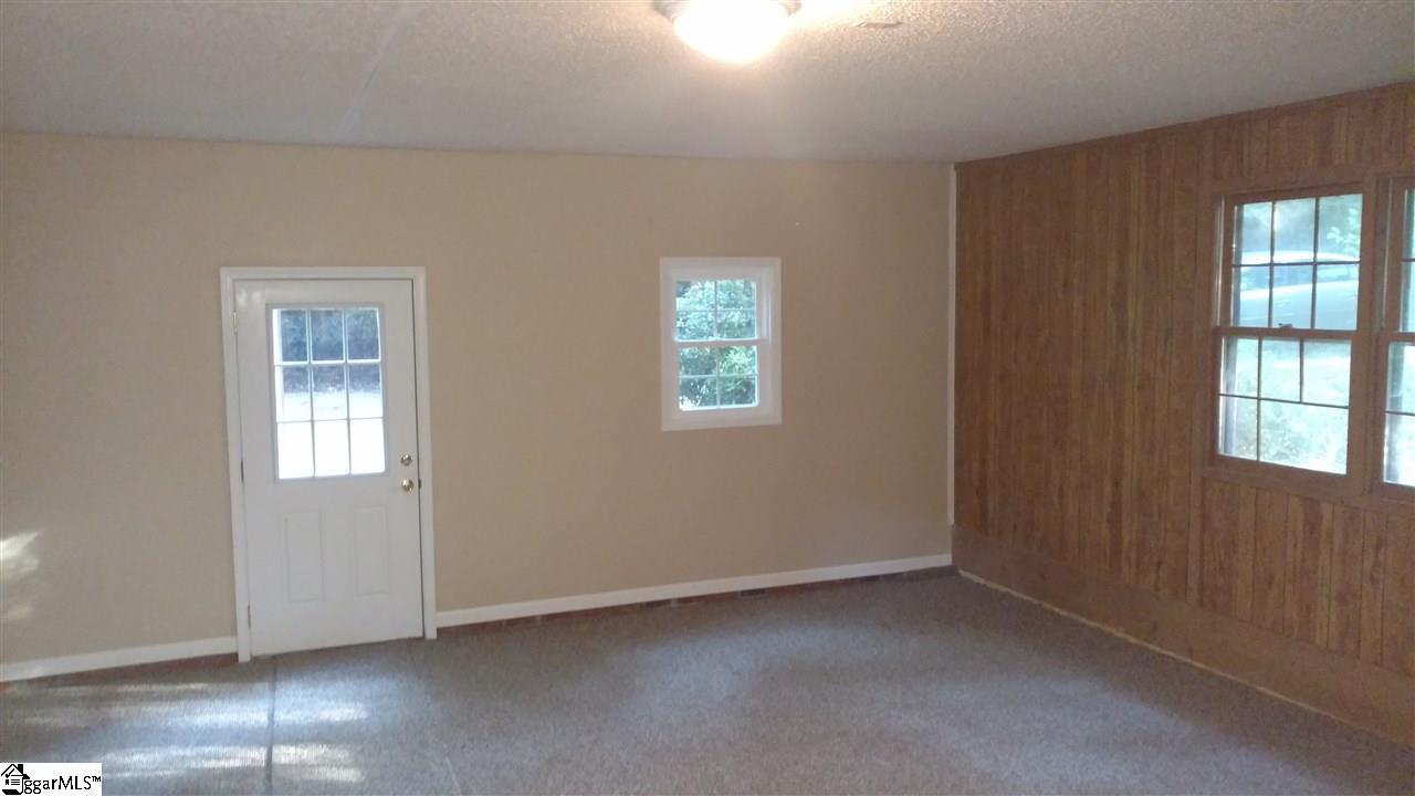229 State Rd S-42-7477 Greer, SC 29651 - Photo 15 of 20 Gallery Image 15