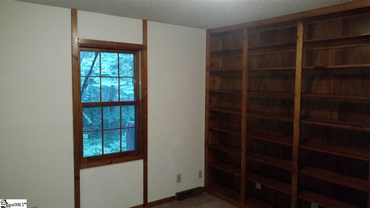 229 State Rd S-42-7477 Greer, SC 29651 - Photo 8 of 20 Gallery Image 8
