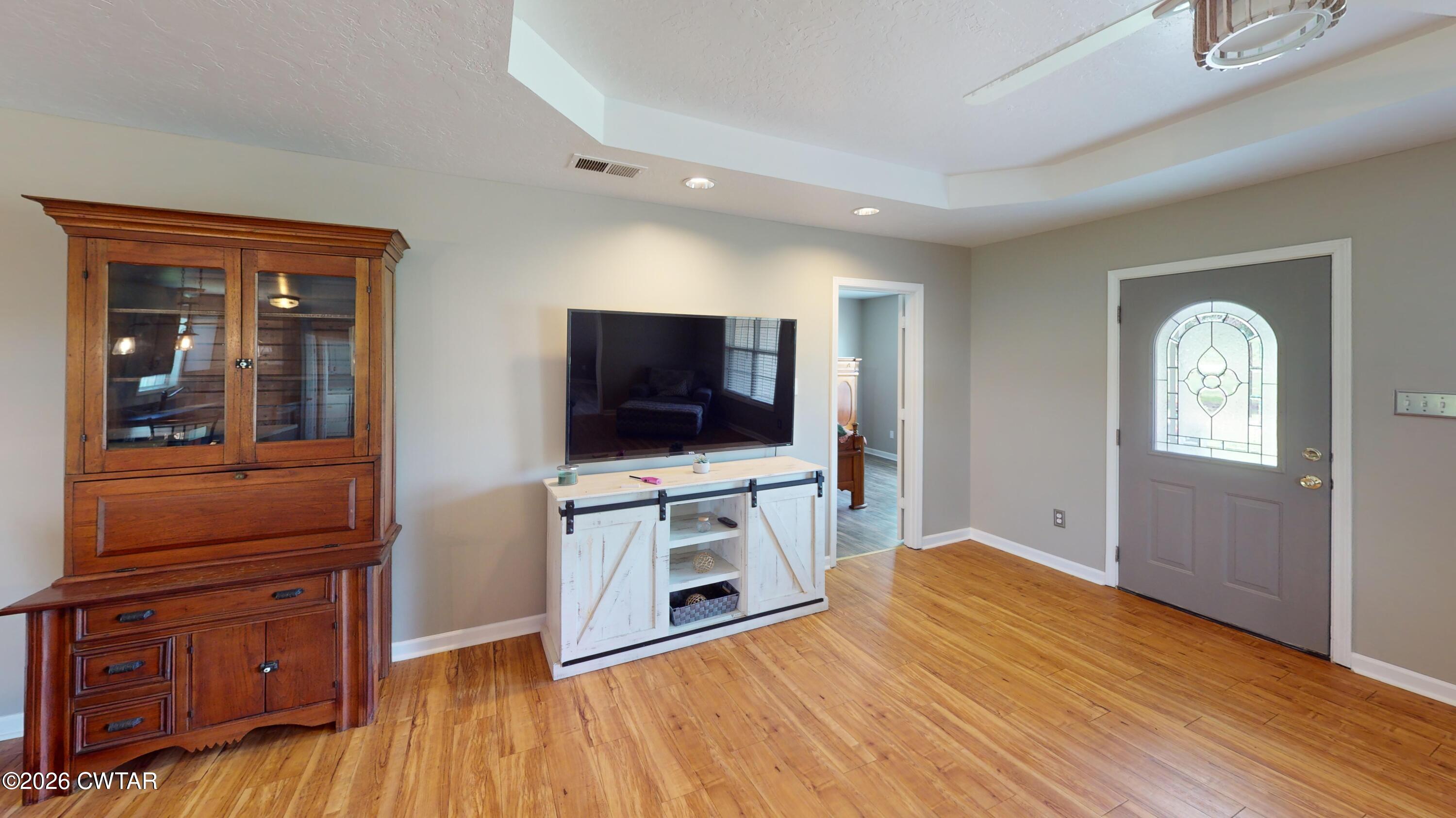 1685 Lanes Ferry Road Newbern, TN 38059 - Photo 5 of 28 1685-Lanesferry-rd-Living-Room 2