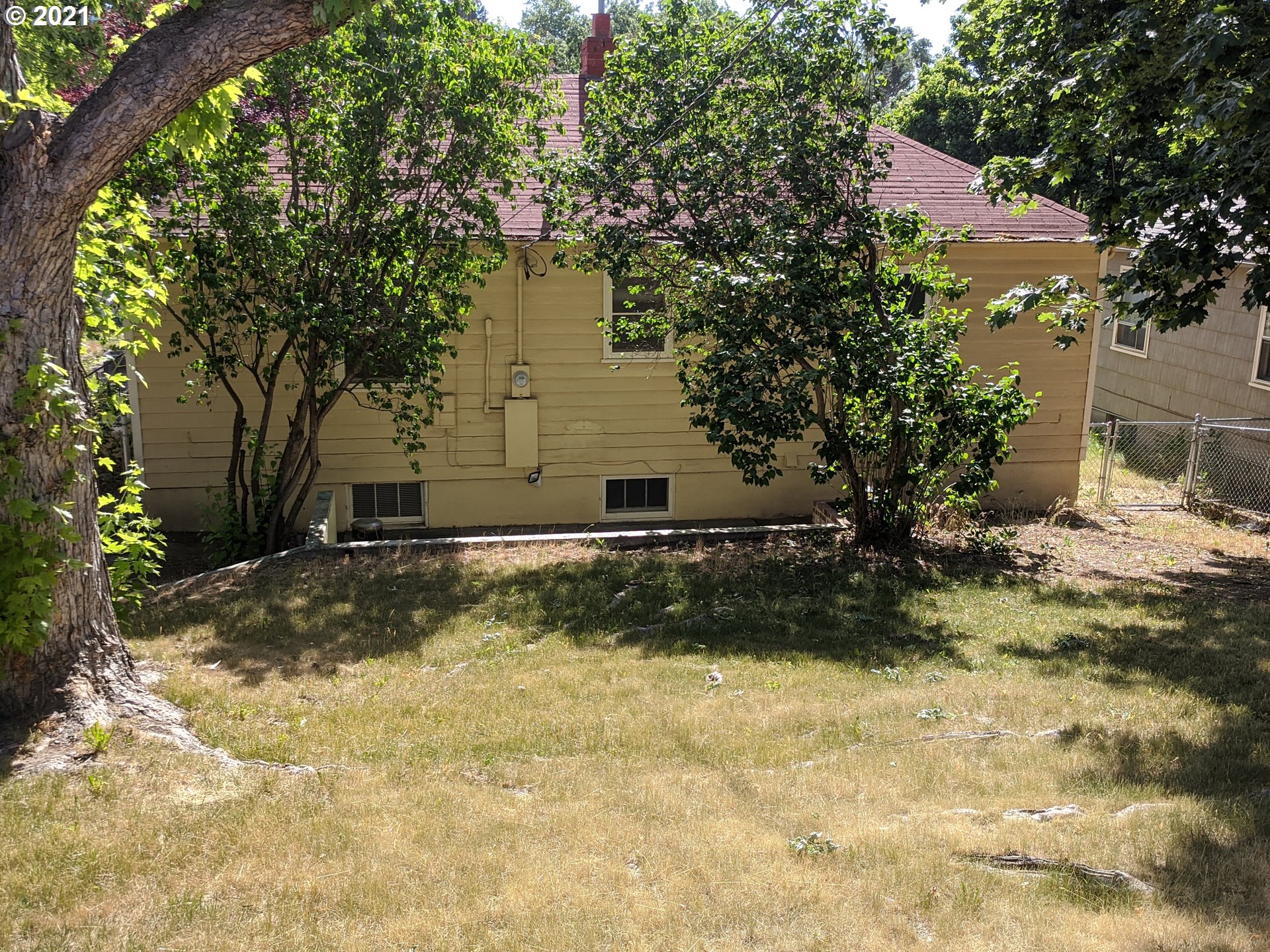 653 Northwest 8th Street Pendleton, OR 97801 - Photo 7 of 32