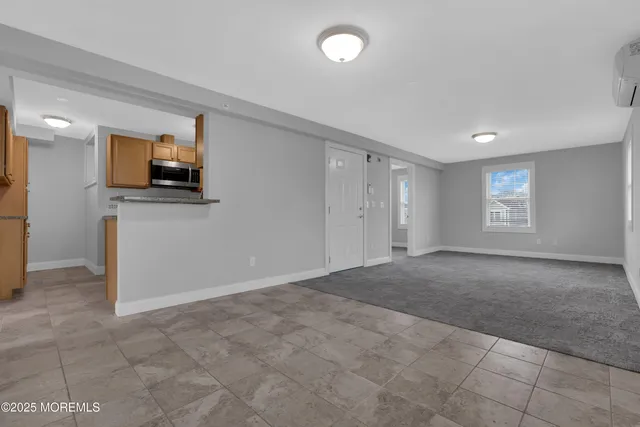 $2,650 | 223 Maple Avenue, Unit 2, Red Bank, NJ 07701