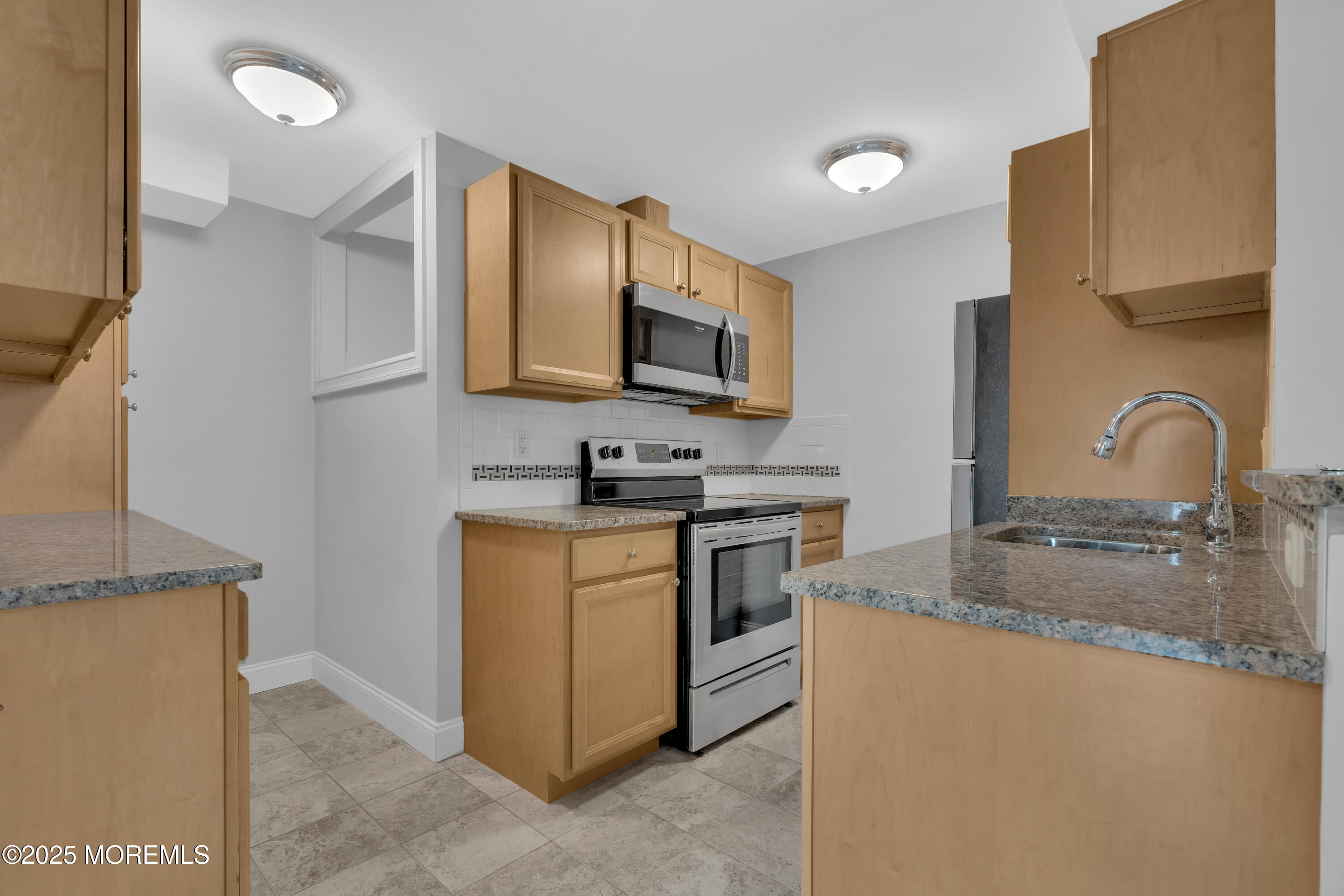 223 Maple Avenue, Unit 2 Red Bank, NJ 07701 - Photo 4 of 18 _dsc6572 (1)