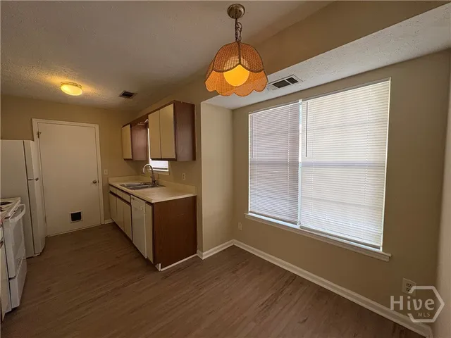 $1,950 | 170 Blue Heron Drive, Richmond Hill, GA 31324