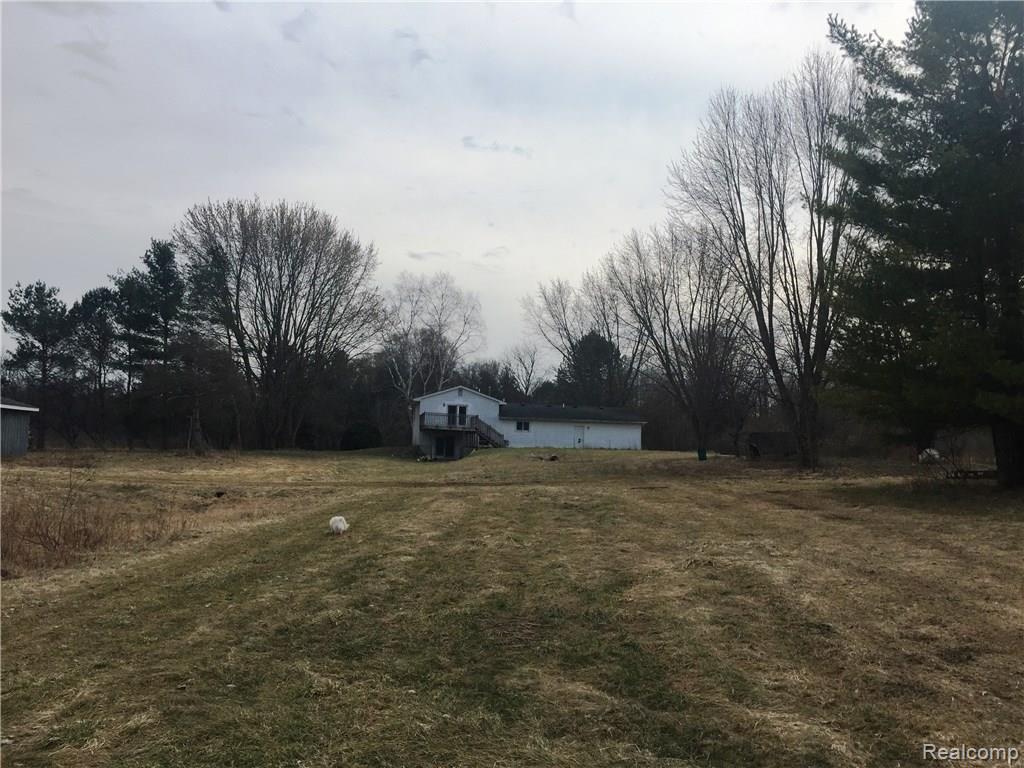 5332 Spears Road Pinckney, MI 48169 - Photo 9 of 30 Speers backyard 6.JPG