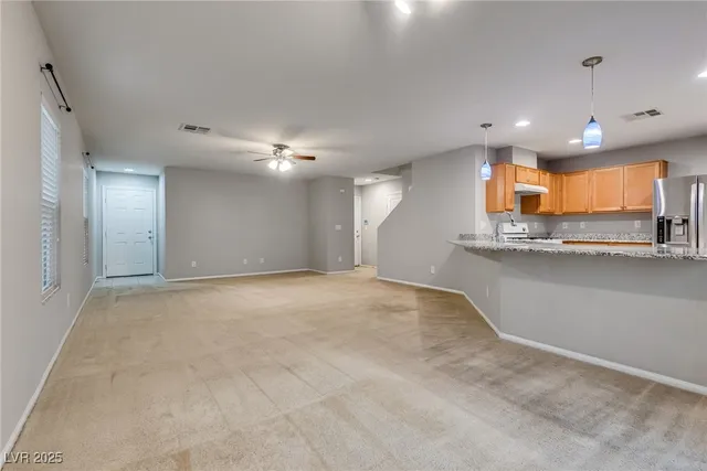 $2,300 | 9189 Verdugo Ridge Court, Las Vegas, NV 89148