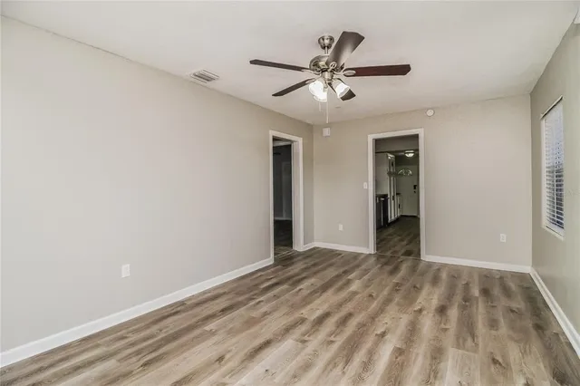 $2,425 | 1335 East 3rd Avenue, Mount Dora, FL 32757