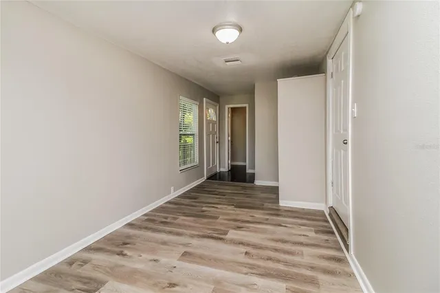 $2,425 | 1335 East 3rd Avenue, Mount Dora, FL 32757