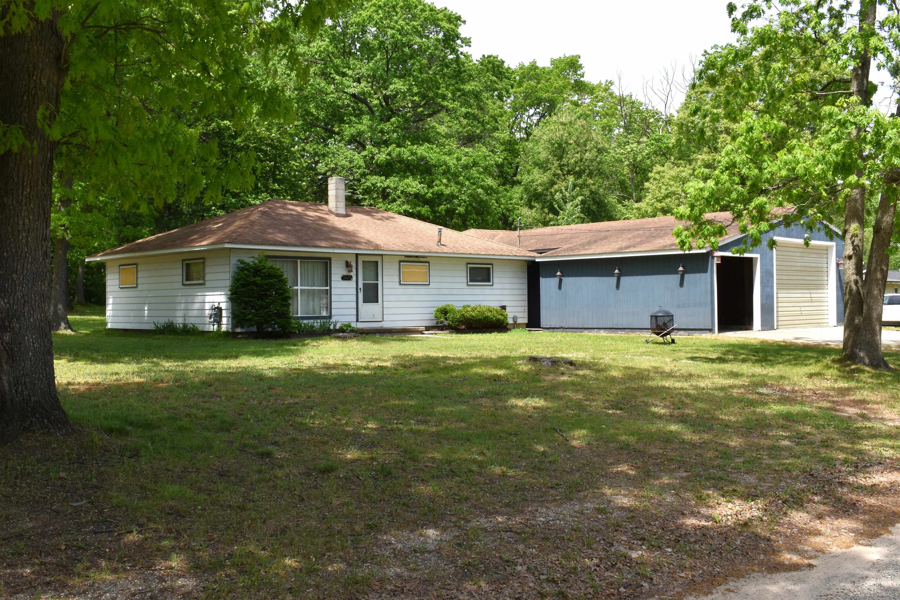 3425 Woods Road Harrison, MI 48625 - Photo 2 of 49 Gallery Image 2