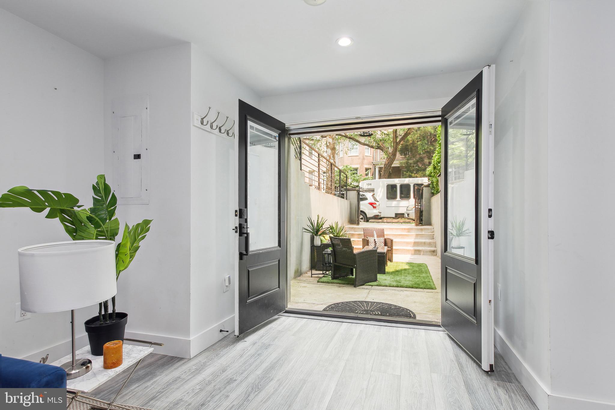 1130 Columbia Road Northwest, Unit 1 Washington, DC 20009 - Photo 2 of 20 Sun Filled Living Room