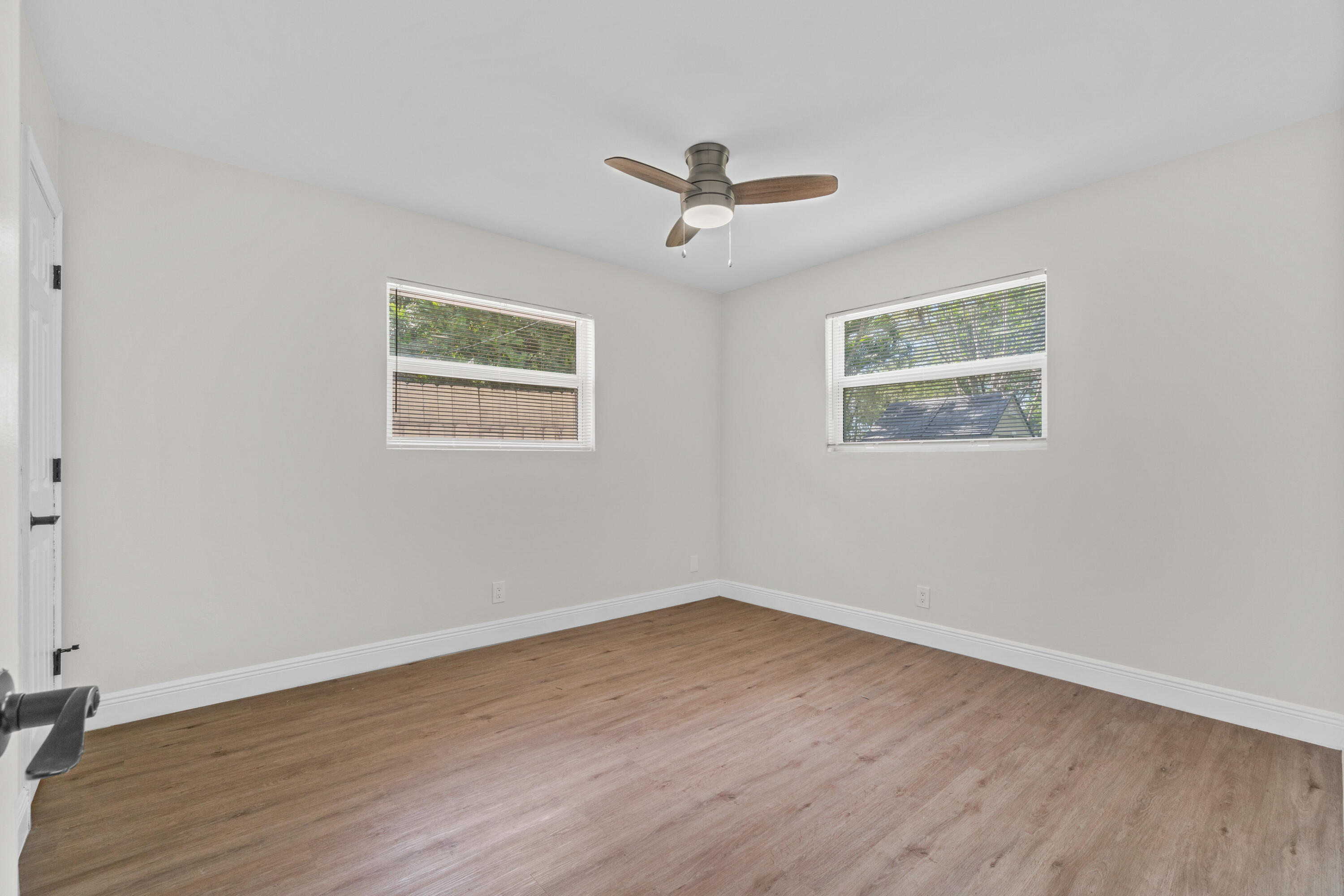 4882 Lincoln Road Delray Beach, FL 33445 - Photo 15 of 22 master