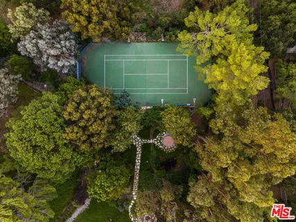 $4,000,000 | 3655 McAnany Way, Malibu, CA 90265