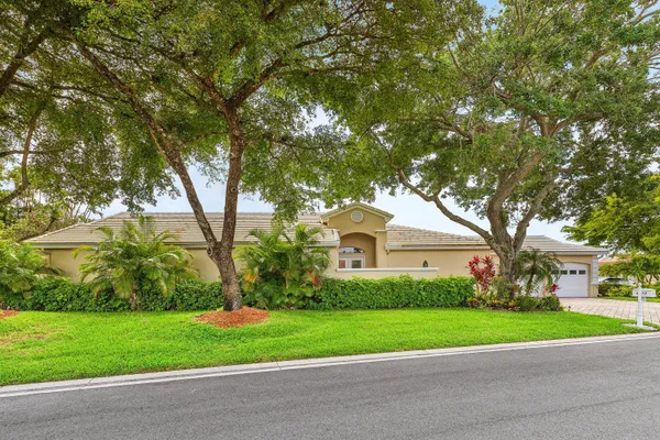 $425,000 | 4510 Kensington Park Way, Wellington, FL 33449