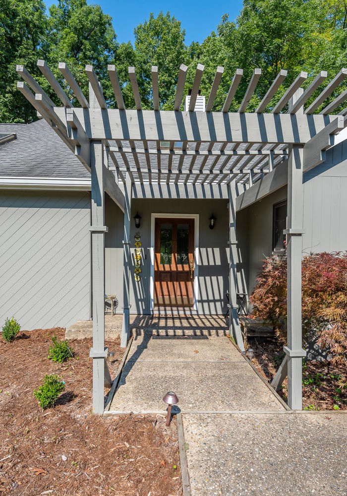 4897 East Inverness Woods Road Bloomington, IN 47401 - Photo 3 of 36 Gallery Image 3