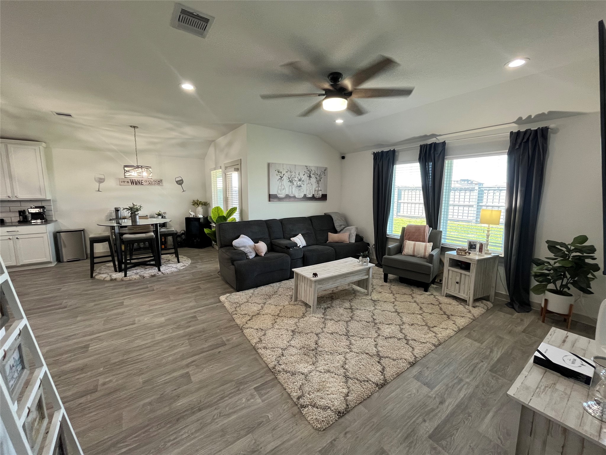 827 Teal Moon Drive Rosharon, TX 77583 - Photo 8 of 18