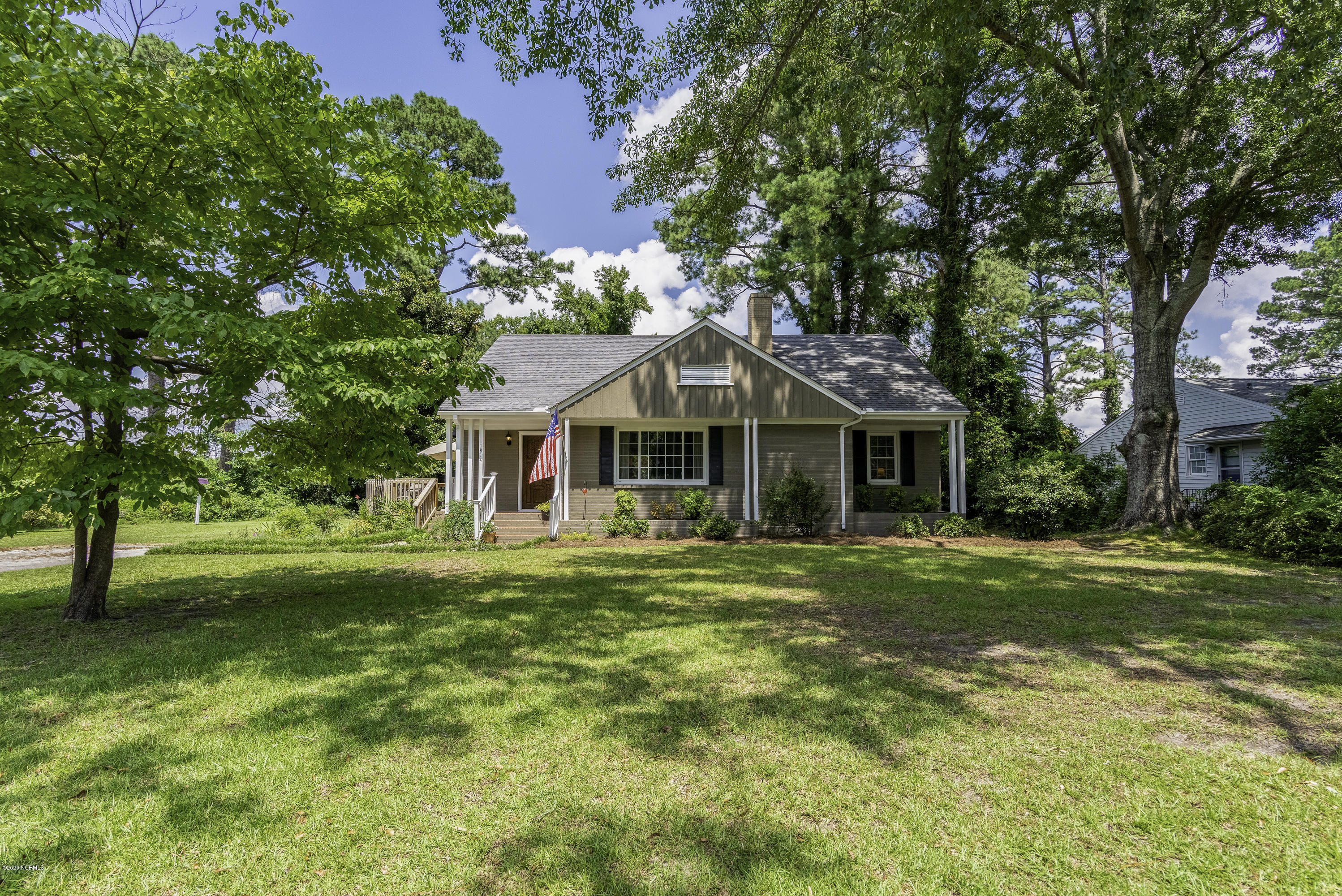 1814 Tryon Road New Bern, NC 28560 - Photo 1 of 35 Front