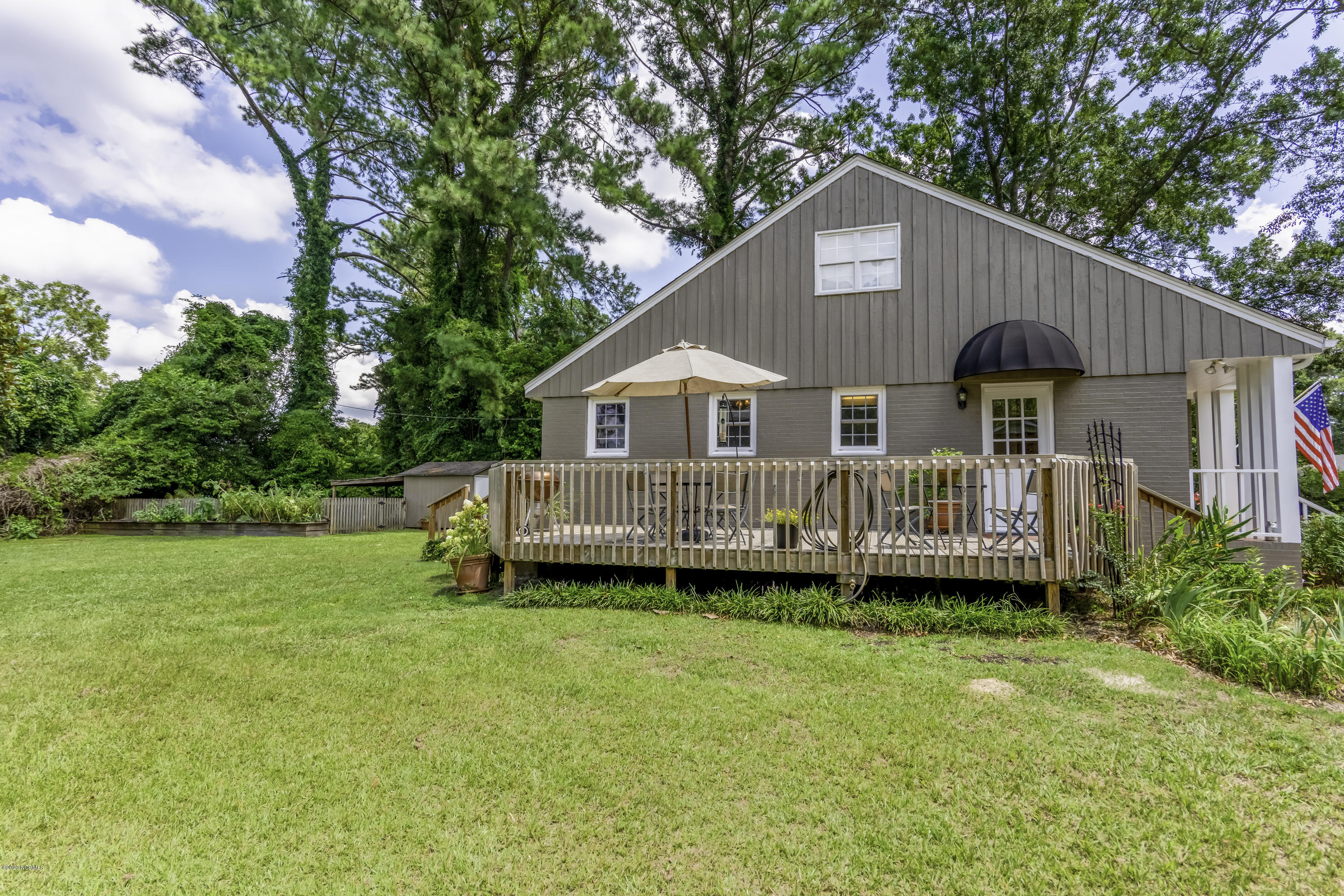 1814 Tryon Road New Bern, NC 28560 - Photo 2 of 35 Patio