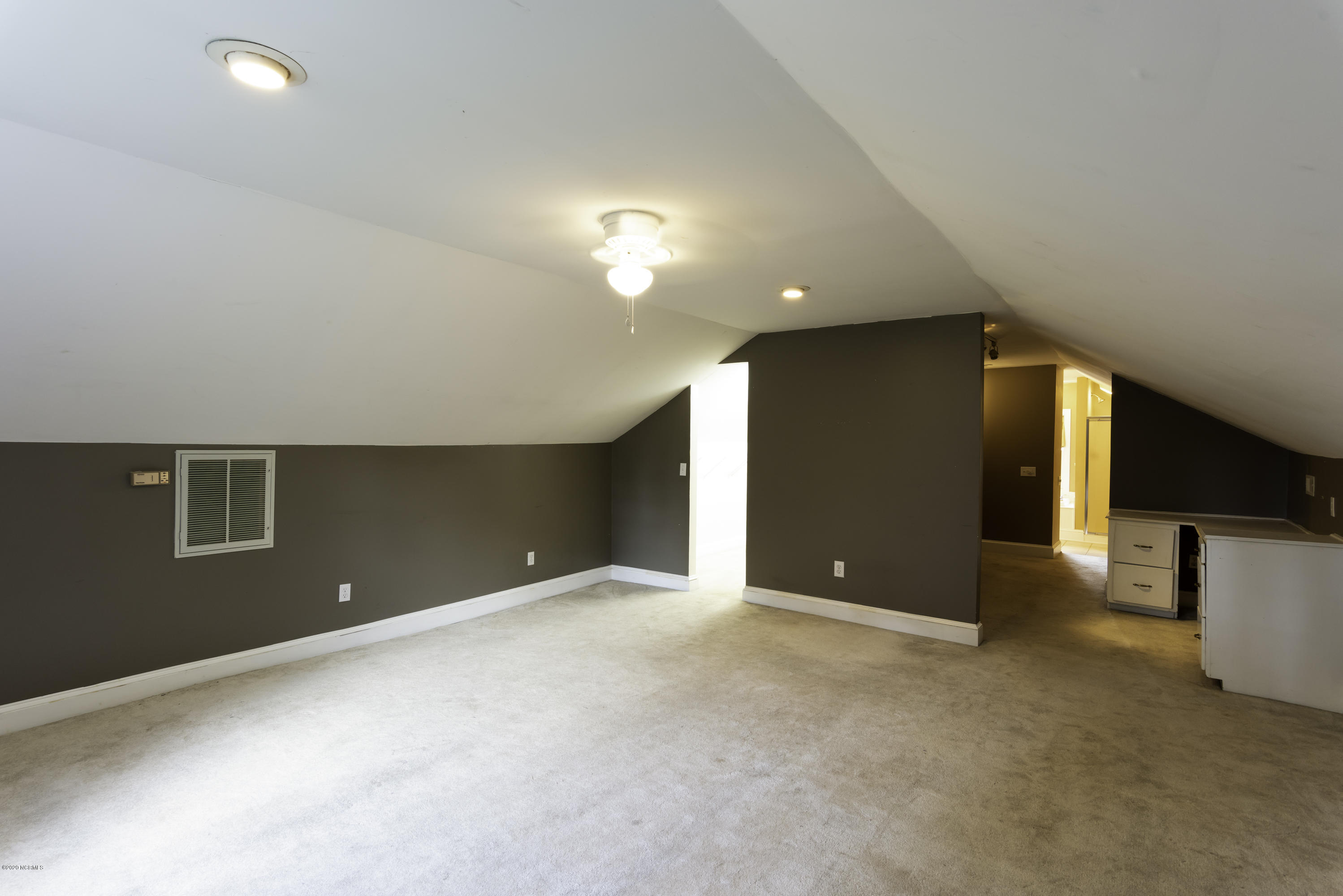 1814 Tryon Road New Bern, NC 28560 - Photo 27 of 35 MasterSuite