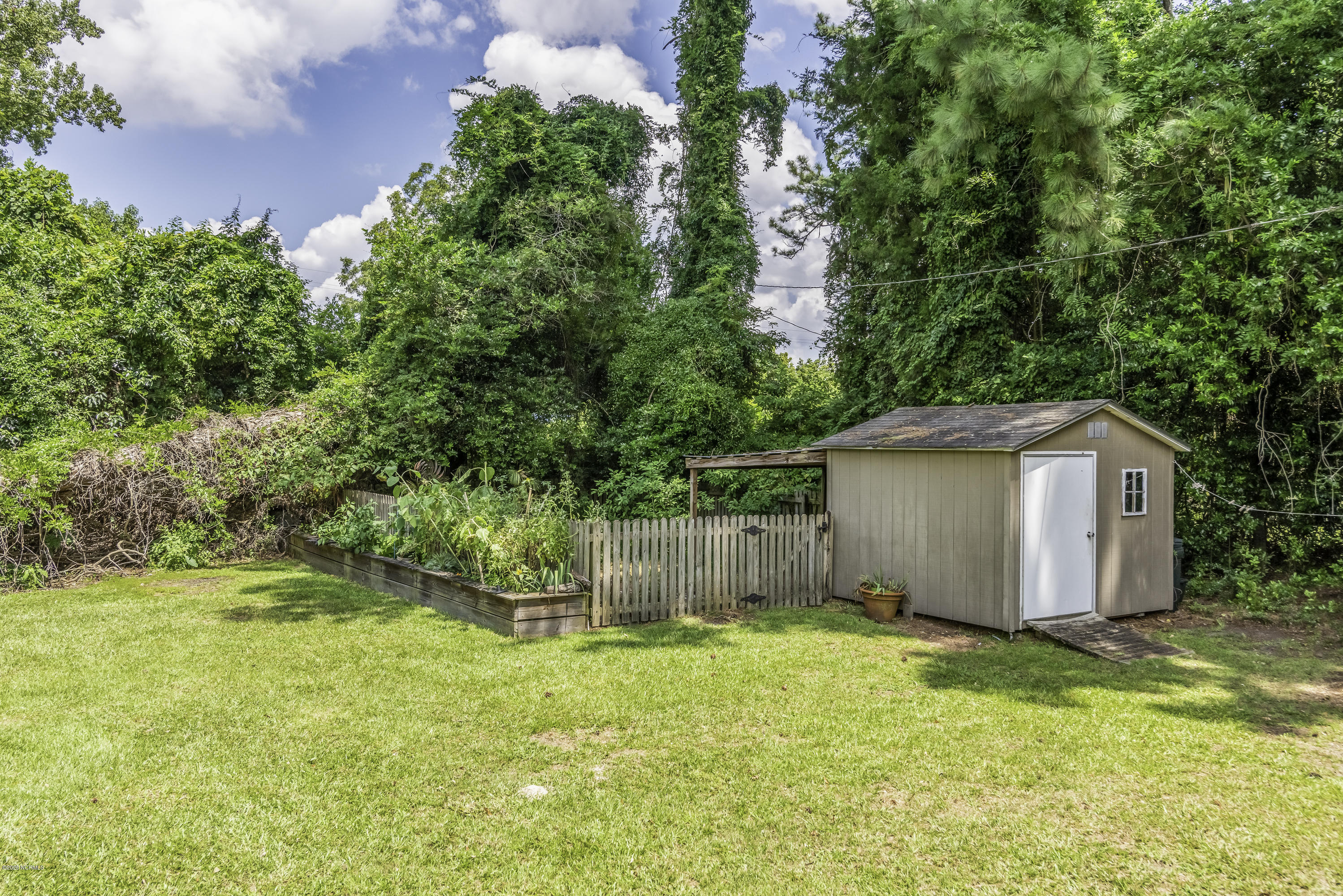 1814 Tryon Road New Bern, NC 28560 - Photo 35 of 35 Backyard