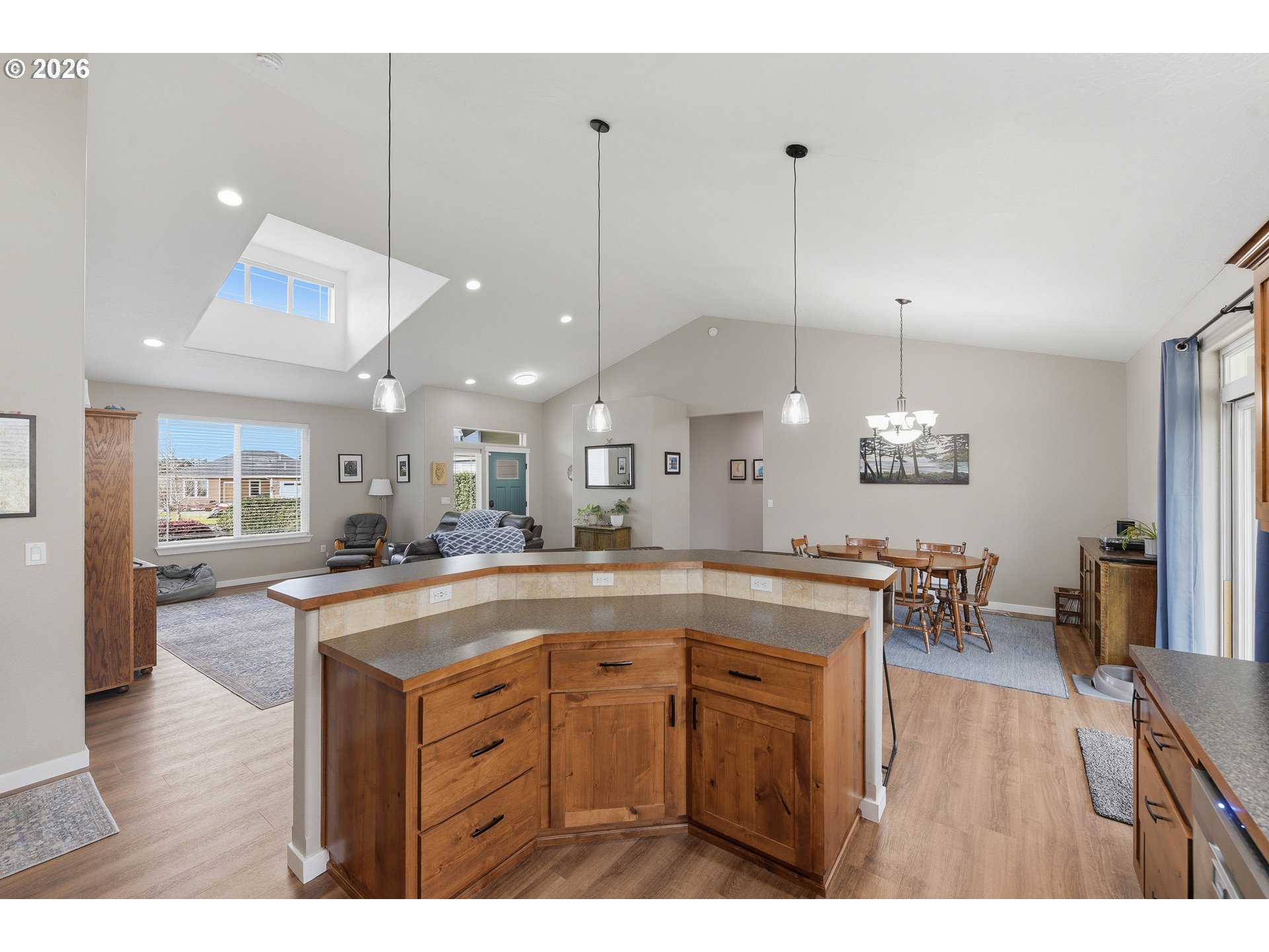 2025 Roosevelt Loop North Bend, OR 97459 - Photo 18 of 48