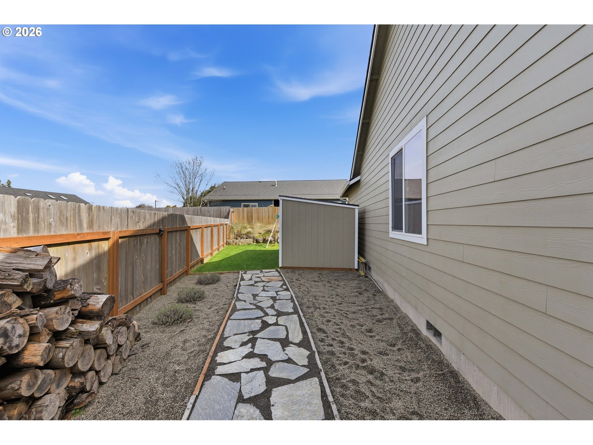 2025 Roosevelt Loop North Bend, OR 97459 - Photo 46 of 48