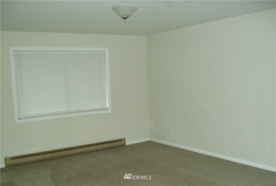 19202 27th Drive Southeast Bothell, WA 98012 - Photo 10 of 24