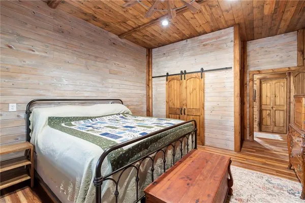 $400,000 | 15812 Cr 151 N/a Carrollton Mo 64633 N/a, Carrollton, MO 64633