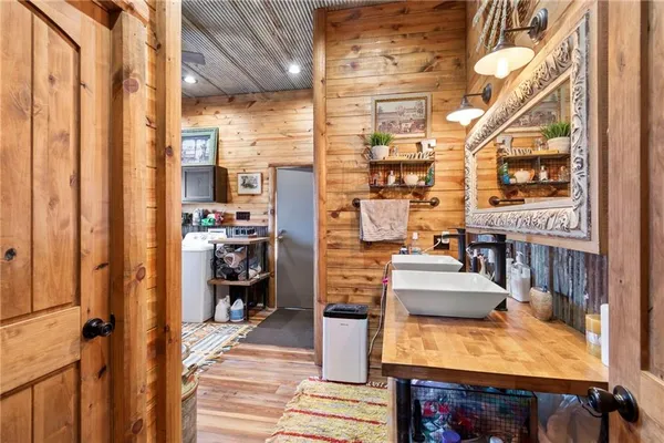 $400,000 | 15812 Cr 151 N/a Carrollton Mo 64633 N/a, Carrollton, MO 64633