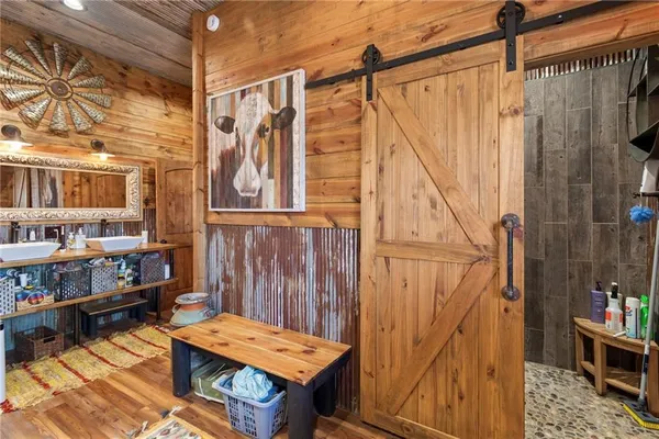 $400,000 | 15812 Cr 151 N/a Carrollton Mo 64633 N/a, Carrollton, MO 64633