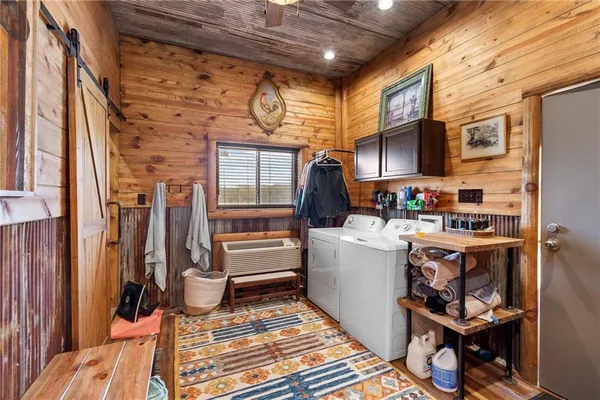 $400,000 | 15812 Cr 151 N/a Carrollton Mo 64633 N/a, Carrollton, MO 64633