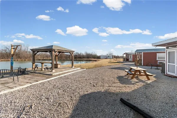 $400,000 | 15812 Cr 151 N/a Carrollton Mo 64633 N/a, Carrollton, MO 64633