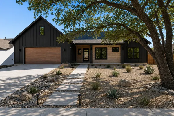 $814,999 | 52 War Bonnet, Wimberley, TX 78676