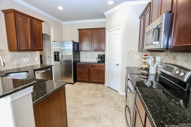 $349,900 | 157 Buckskin Way, Cibolo, TX 78108