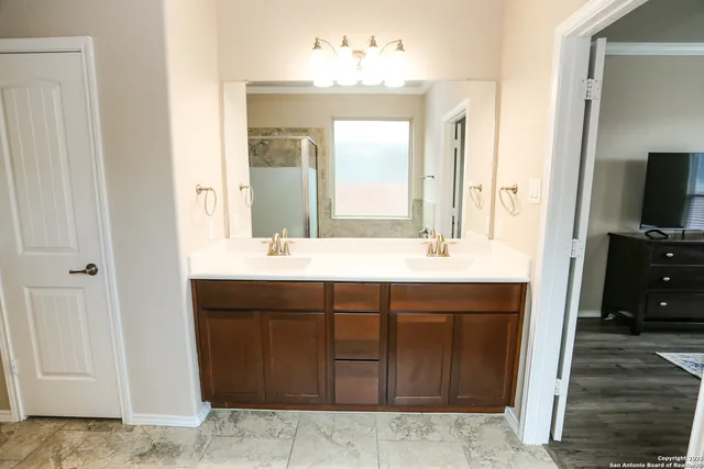 $349,900 | 157 Buckskin Way, Cibolo, TX 78108