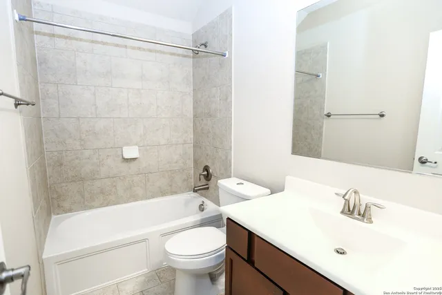 $349,900 | 157 Buckskin Way, Cibolo, TX 78108