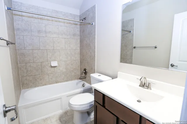 $349,900 | 157 Buckskin Way, Cibolo, TX 78108