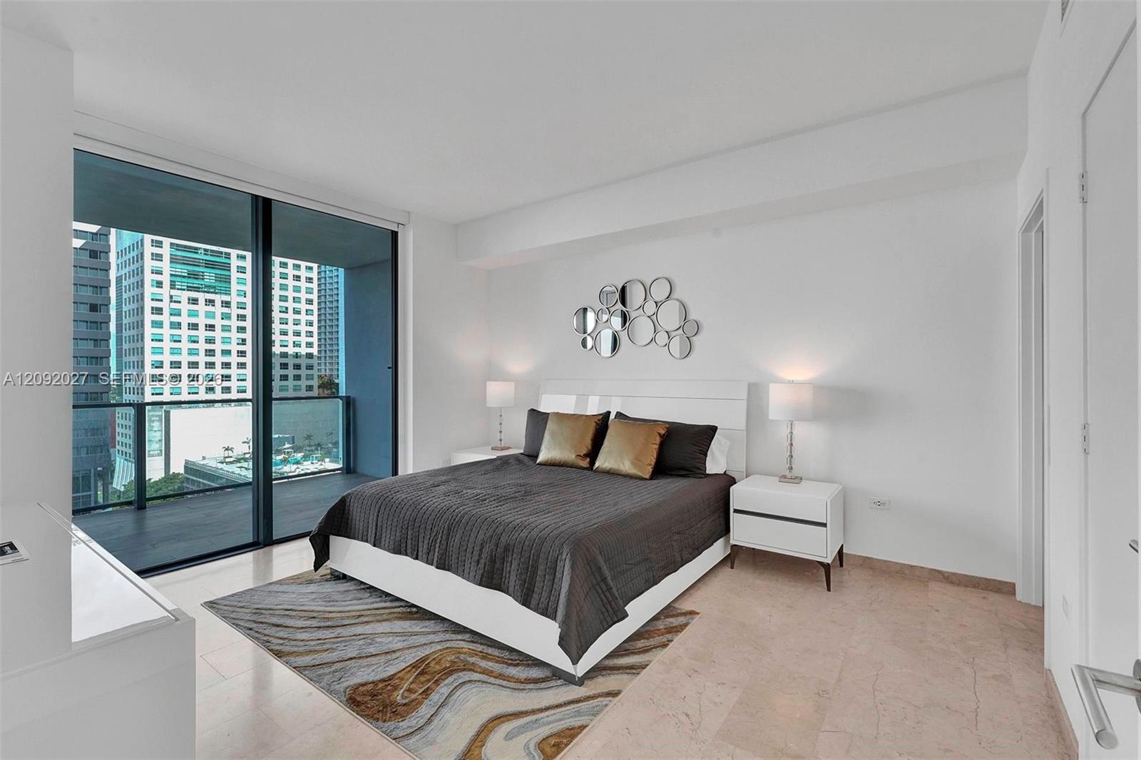 88 Southwest 7th Street, Unit 910 Miami, FL 33130 - Photo 2 of 55 Gallery Image 2
