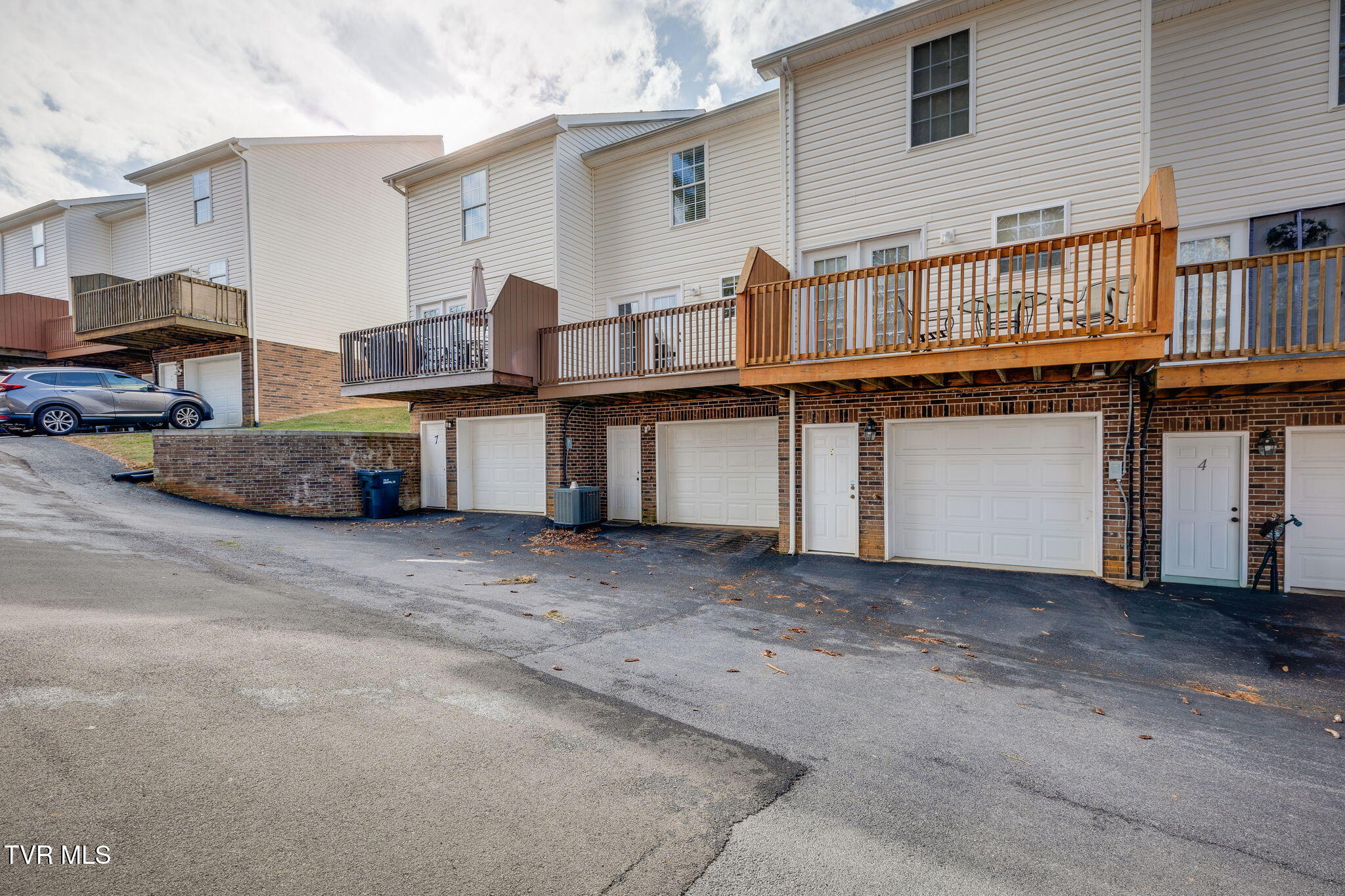 119 Amanda Lane, Unit 6 Bristol, TN 37620 - Photo 24 of 30 024