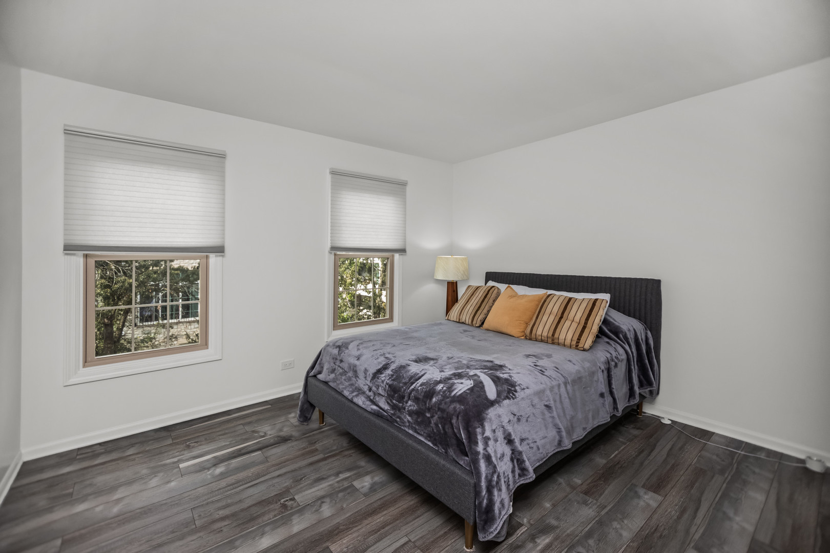 15 Landmark Street Northfield, IL 60093 - Photo 22 of 24 a bedroom with a bed and a window