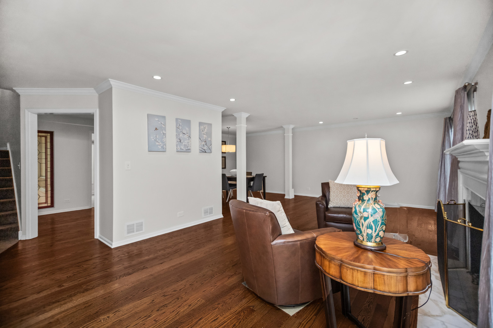 15 Landmark Street Northfield, IL 60093 - Photo 7 of 24 a living room with furniture and a table