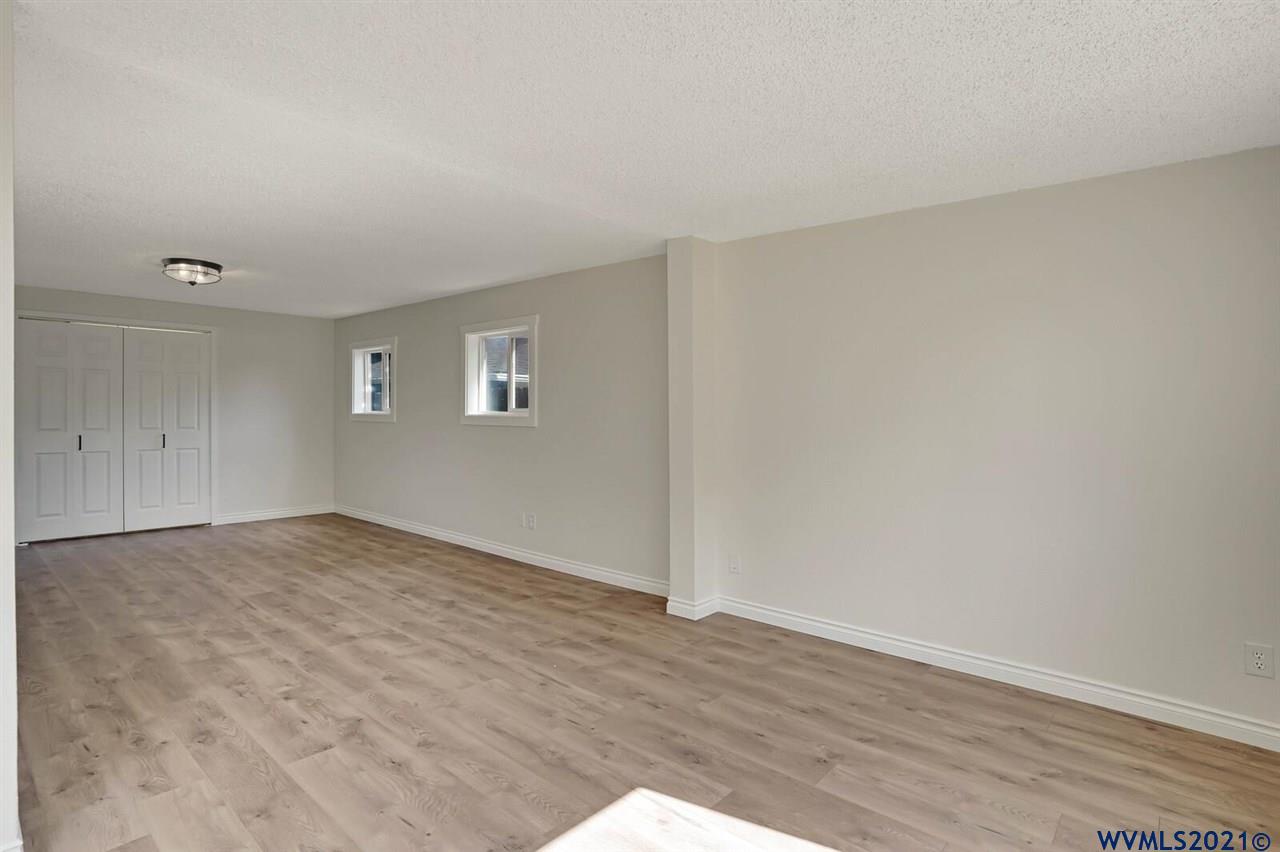 1321 Filbert Street Lebanon, OR 97355 - Photo 16 of 38 Gallery Image 16