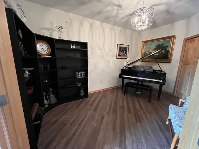 $259,900 | 12501 Nicollet Avenue, Unit 423, Burnsville, MN 55337