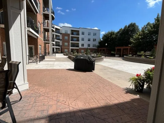 $259,900 | 12501 Nicollet Avenue, Unit 423, Burnsville, MN 55337