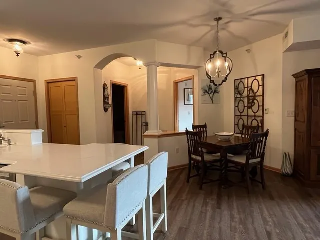 $259,900 | 12501 Nicollet Avenue, Unit 423, Burnsville, MN 55337