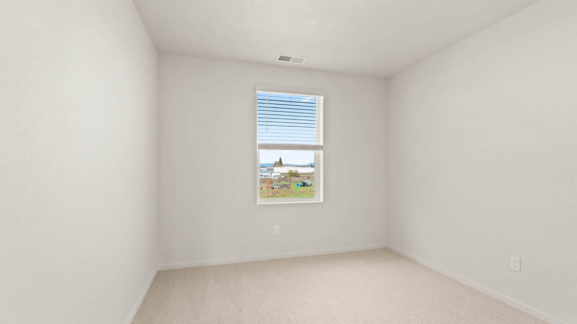 2595 Addysen Pk Way Medford, OR 97501 - Photo 15 of 26