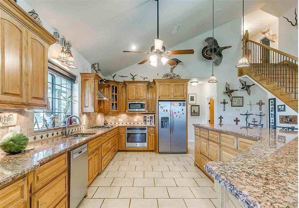499 Ford Road Bowie, TX 76230 - Photo 11 of 40