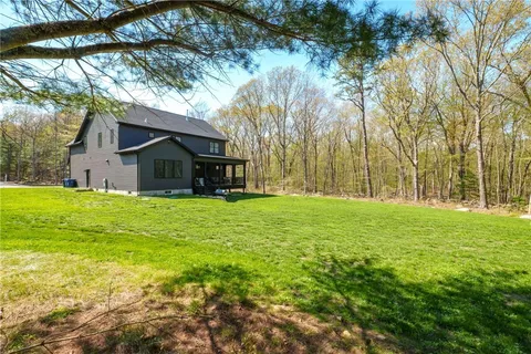 $1,450,000 | 450 Carrs Pond Road, East Greenwich, RI 02818
